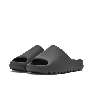Yeezy Slide Onyx 4US/2MX